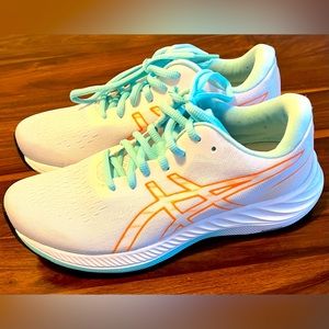 EUC ASICS Women's Gel-Excite 9 Running Shoes, Sz 9, White/Orange POP worn twice!